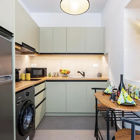 Aram's Port House Apartman