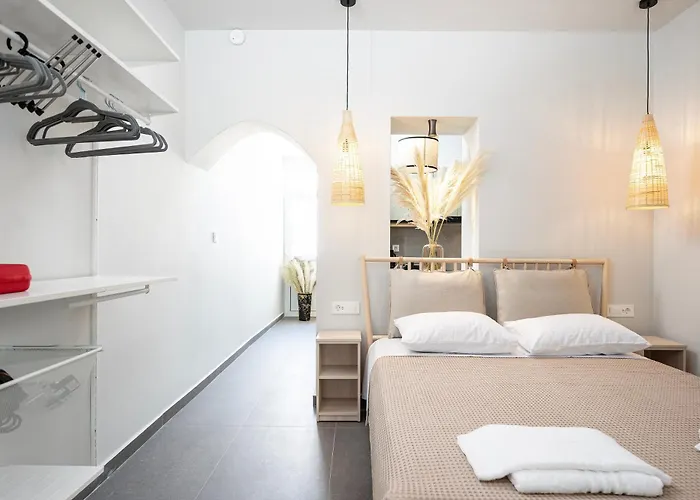 Apartman Aram's Port House